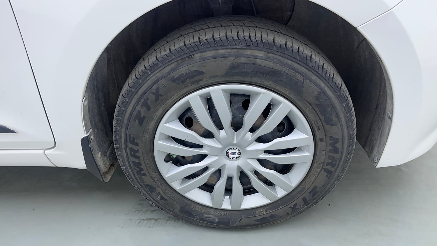 Used 2018 Hyundai Elite i20 Magna Executive 1.4 CRDI Diesel Manual tyres RIGHT FRONT TYRE RIM VIEW