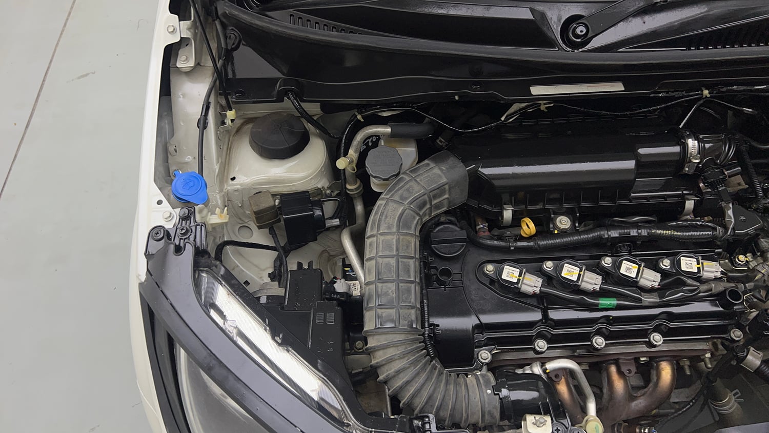 Used 2024 Maruti Suzuki Ignis Sigma 1.2 MT Petrol Manual engine ENGINE RIGHT SIDE VIEW