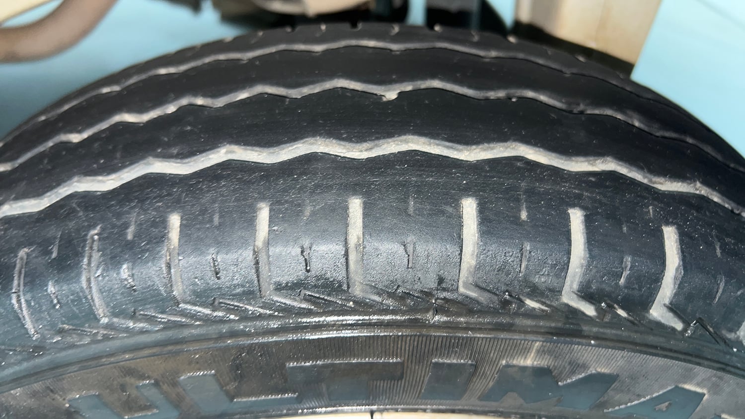 Used 2024 Maruti Suzuki Eeco 5 STR AC (O) CNG Cng Manual tyres LEFT REAR TYRE TREAD VIEW