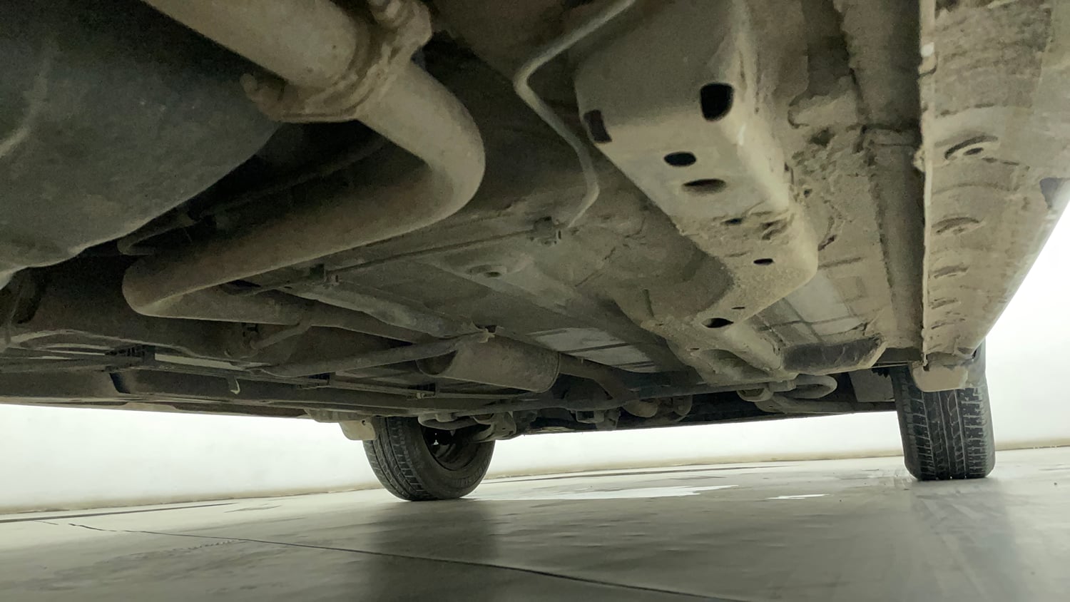 Used 2021 Tata Tiago XZ Petrol Manual extra REAR RIGHT UNDERBODY VIEW