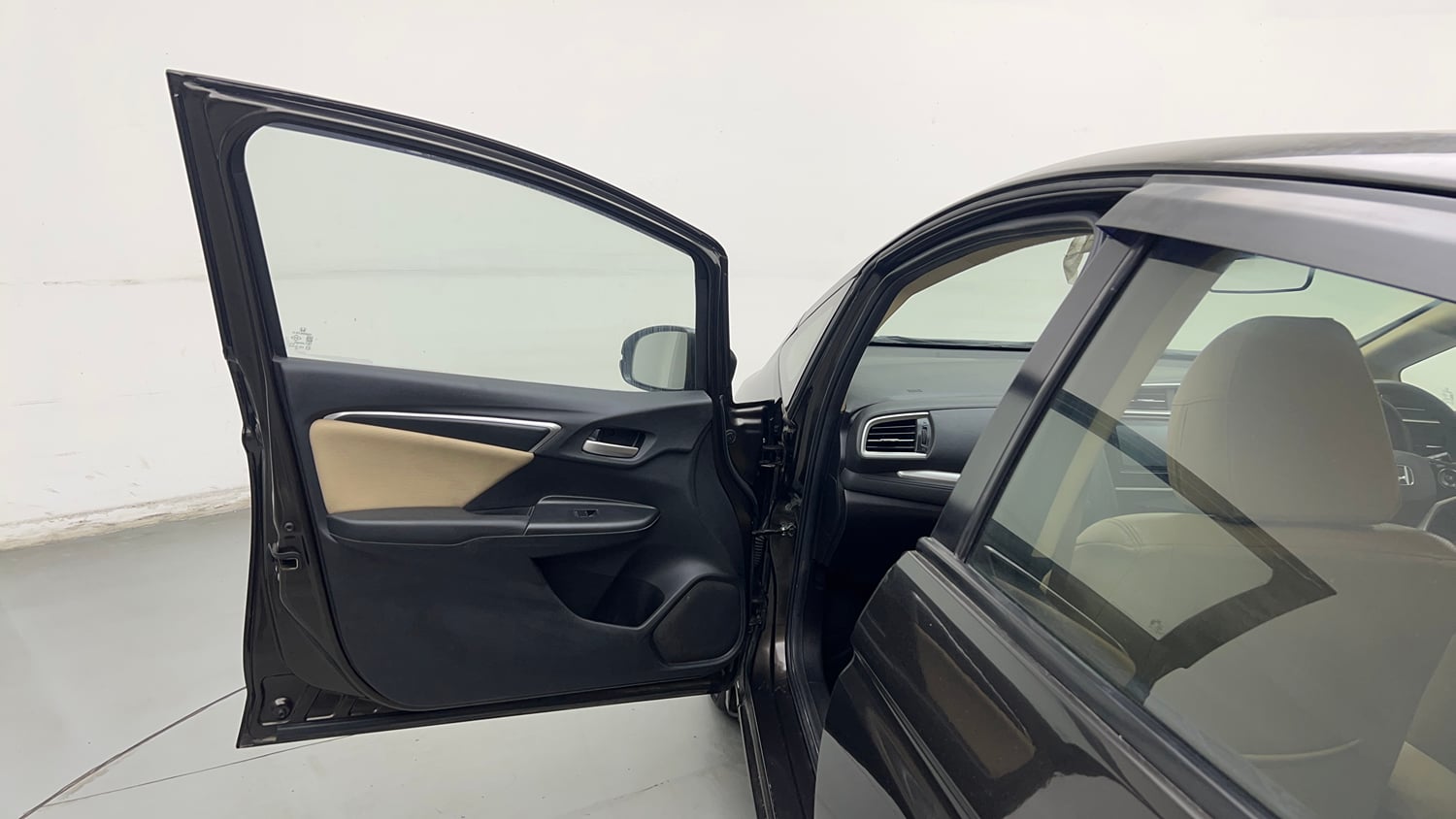 Used 2022 Honda Jazz ZX CVT Petrol Automatic interior LEFT FRONT DOOR OPEN VIEW