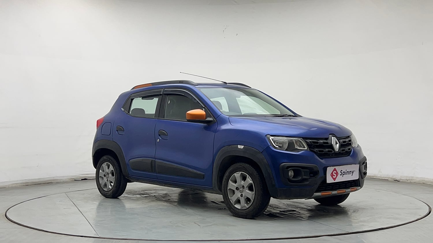 Used 2018 Renault Kwid CLIMBER 1.0 Petrol Manual exterior RIGHT FRONT CORNER VIEW