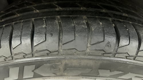 Used 2022 Kia Seltos GTX Plus 1.4 DCT Petrol Automatic tyres RIGHT REAR TYRE TREAD VIEW