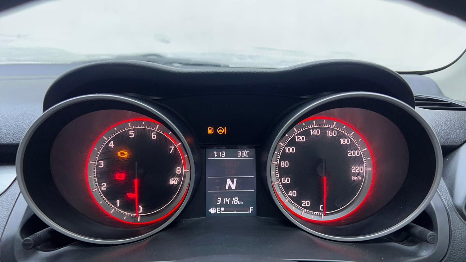 Used 2019 Maruti Suzuki Swift VXi AMT Petrol Automatic interior CLUSTERMETER VIEW