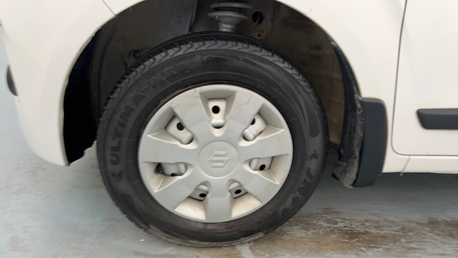 Used 2024 Maruti Suzuki Wagon R LXI 1.0 Petrol Manual tyres LEFT FRONT TYRE RIM VIEW