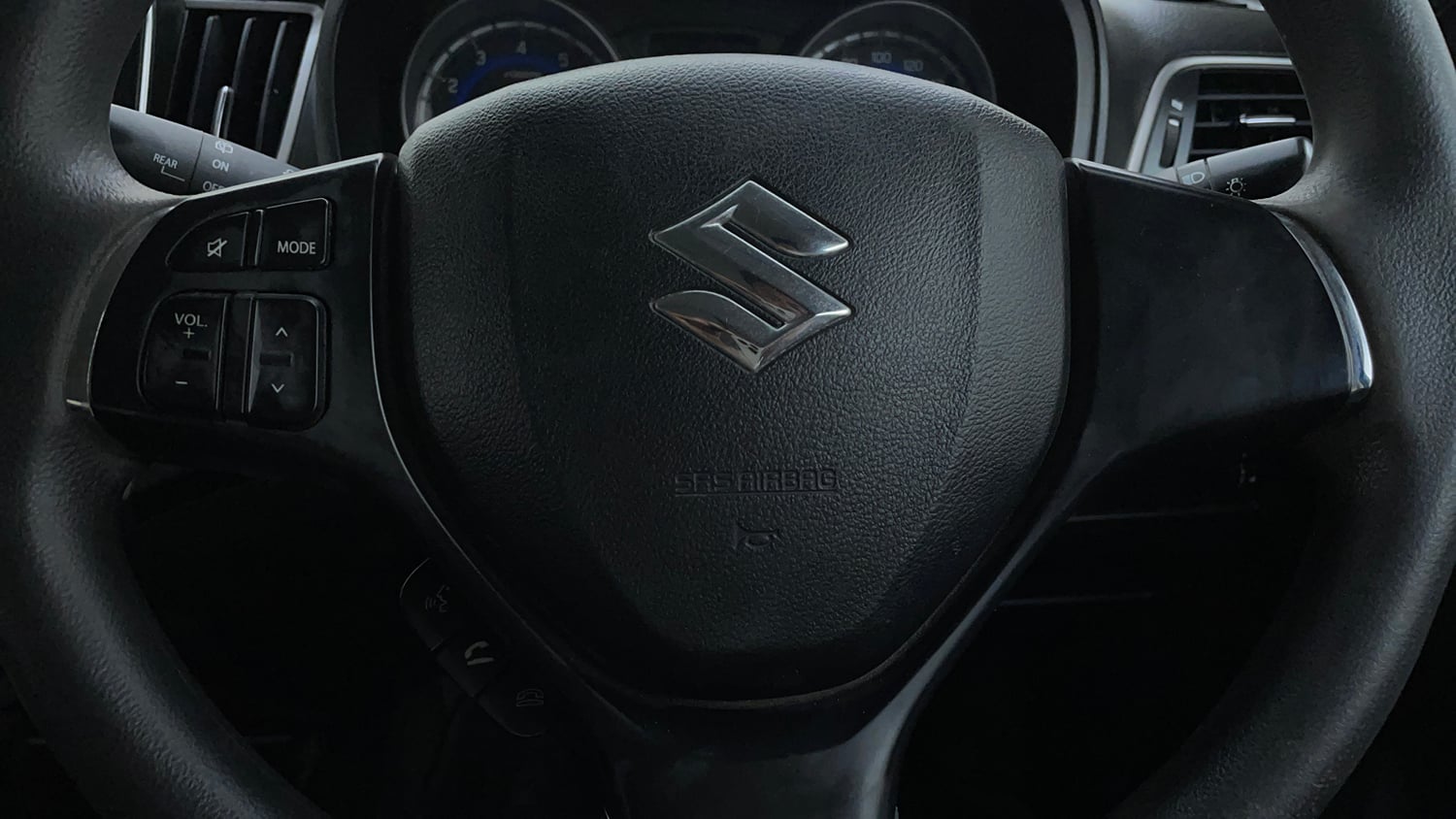 Used 2021 Maruti Suzuki Baleno Zeta Automatic Petrol Automatic top_features Airbags