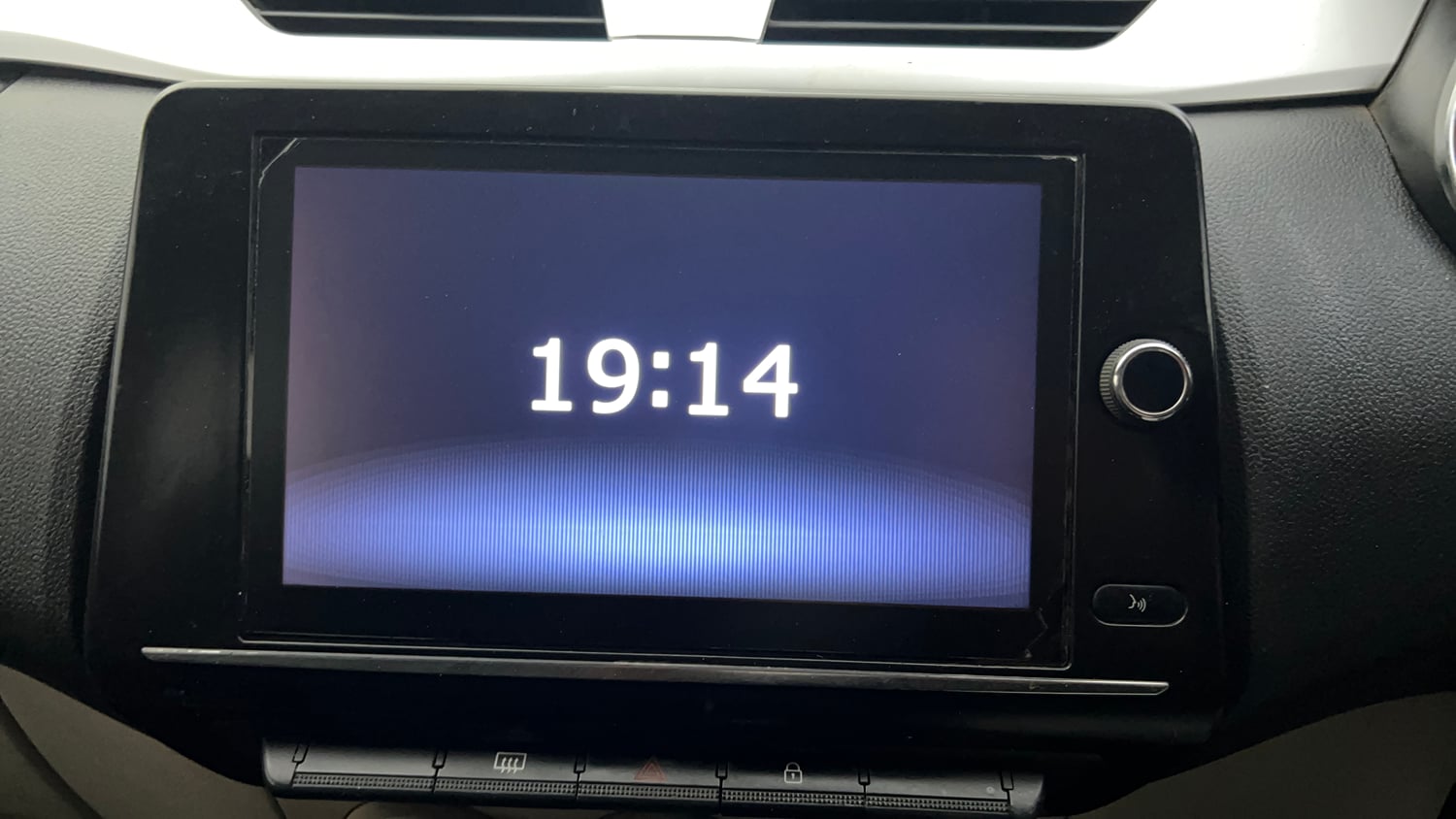 Used 2021 Renault Triber RXZ EASY-R AMT Petrol Automatic top_features Integrated (in-dash) music system
