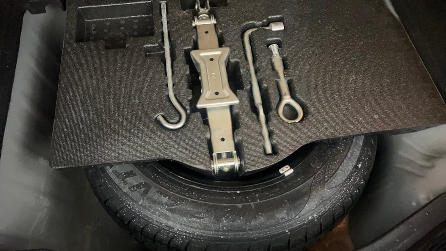 Used 2018 Honda Jazz SV Petrol Petrol Manual tyres SPARE TYRE VIEW