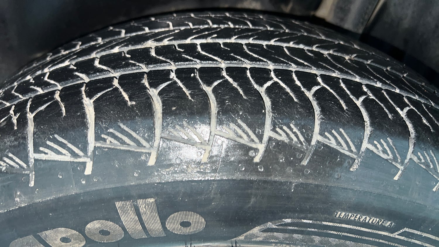 Used 2023 Maruti Suzuki Grand Vitara Alpha Plus Intelligent Hybrid eCVT Hybrid Automatic tyres LEFT REAR TYRE TREAD VIEW