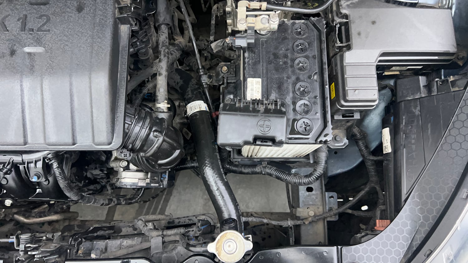 Used 2023 Hyundai Grand i10 Nios Sportz 1.2 Kappa VTVT Petrol Manual engine ENGINE LEFT SIDE VIEW