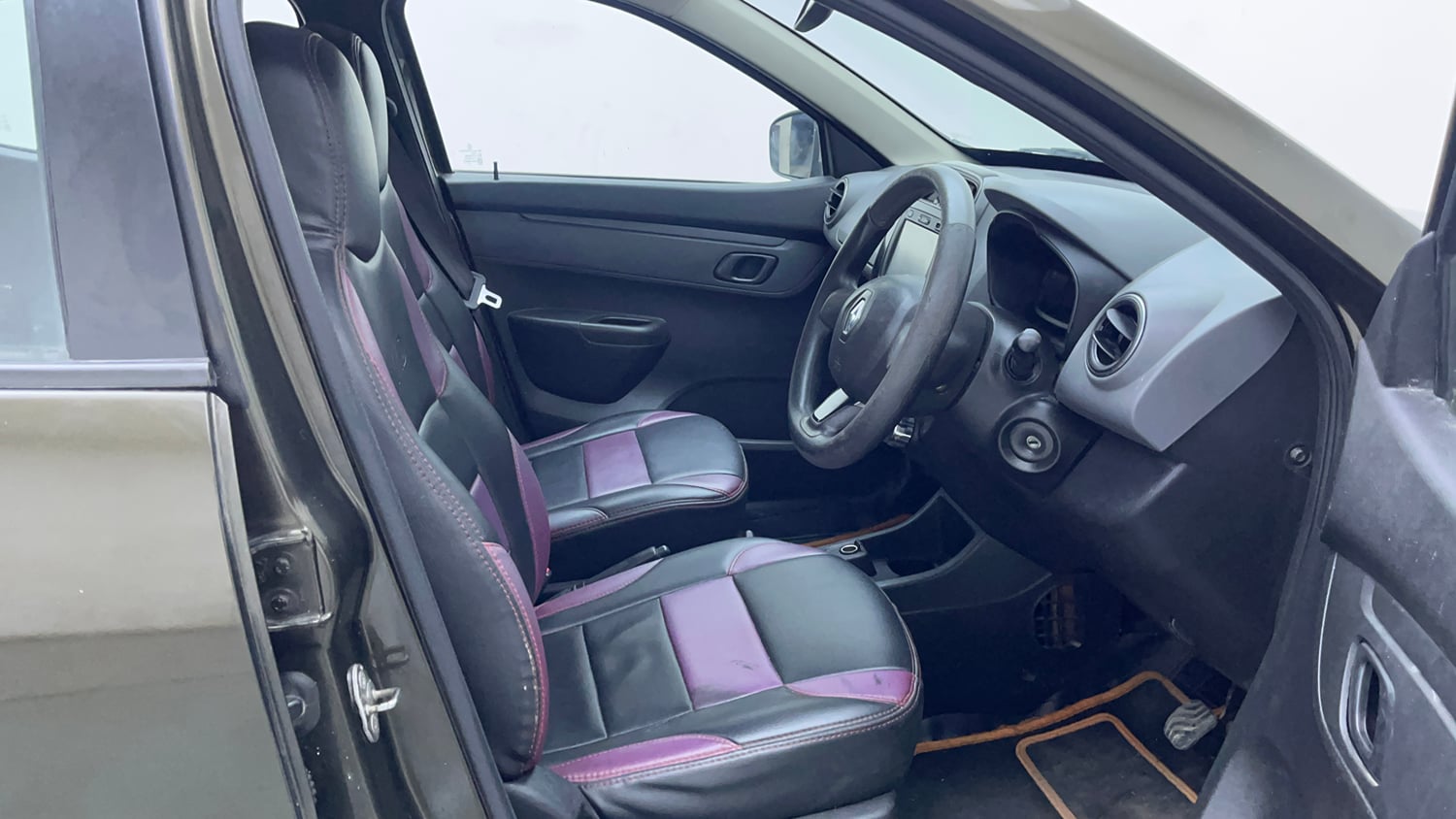 Used 2018 Renault Kwid 1.0 RXT AMT Petrol Automatic interior RIGHT SIDE FRONT DOOR CABIN VIEW