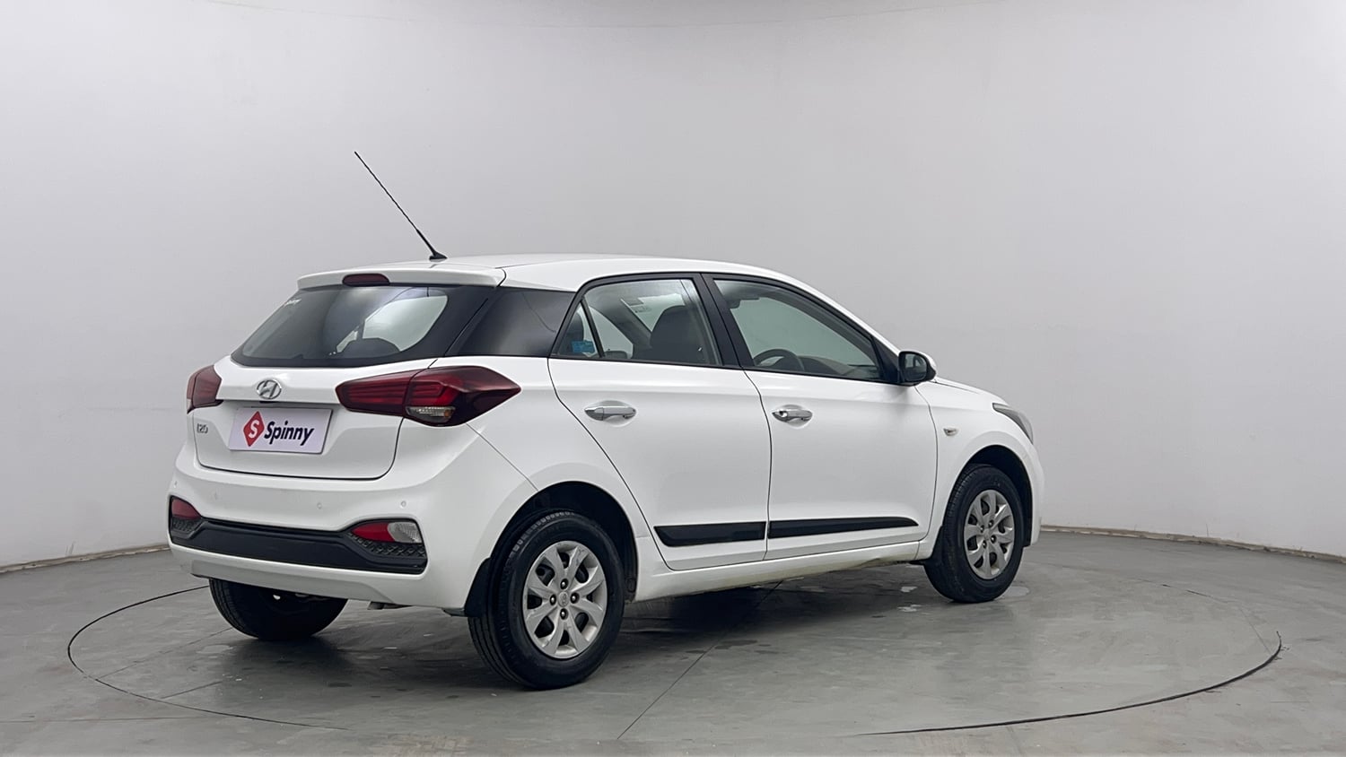 Used 2019 Hyundai Elite i20 Magna Plus 1.2 Petrol Manual exterior RIGHT REAR CORNER VIEW