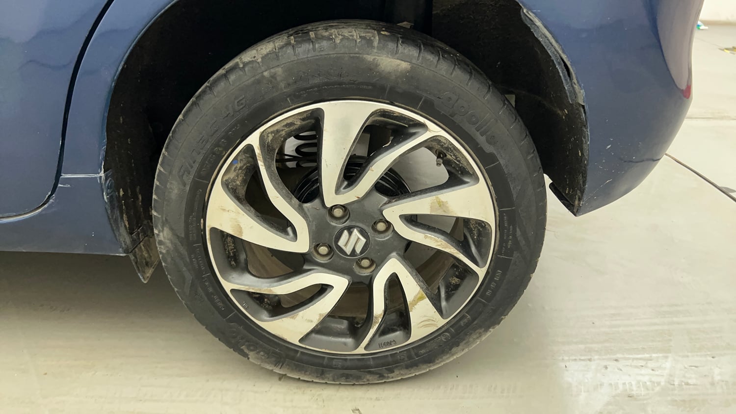 Used 2020 Maruti Suzuki Baleno Alpha Petrol Manual tyres LEFT REAR TYRE RIM VIEW
