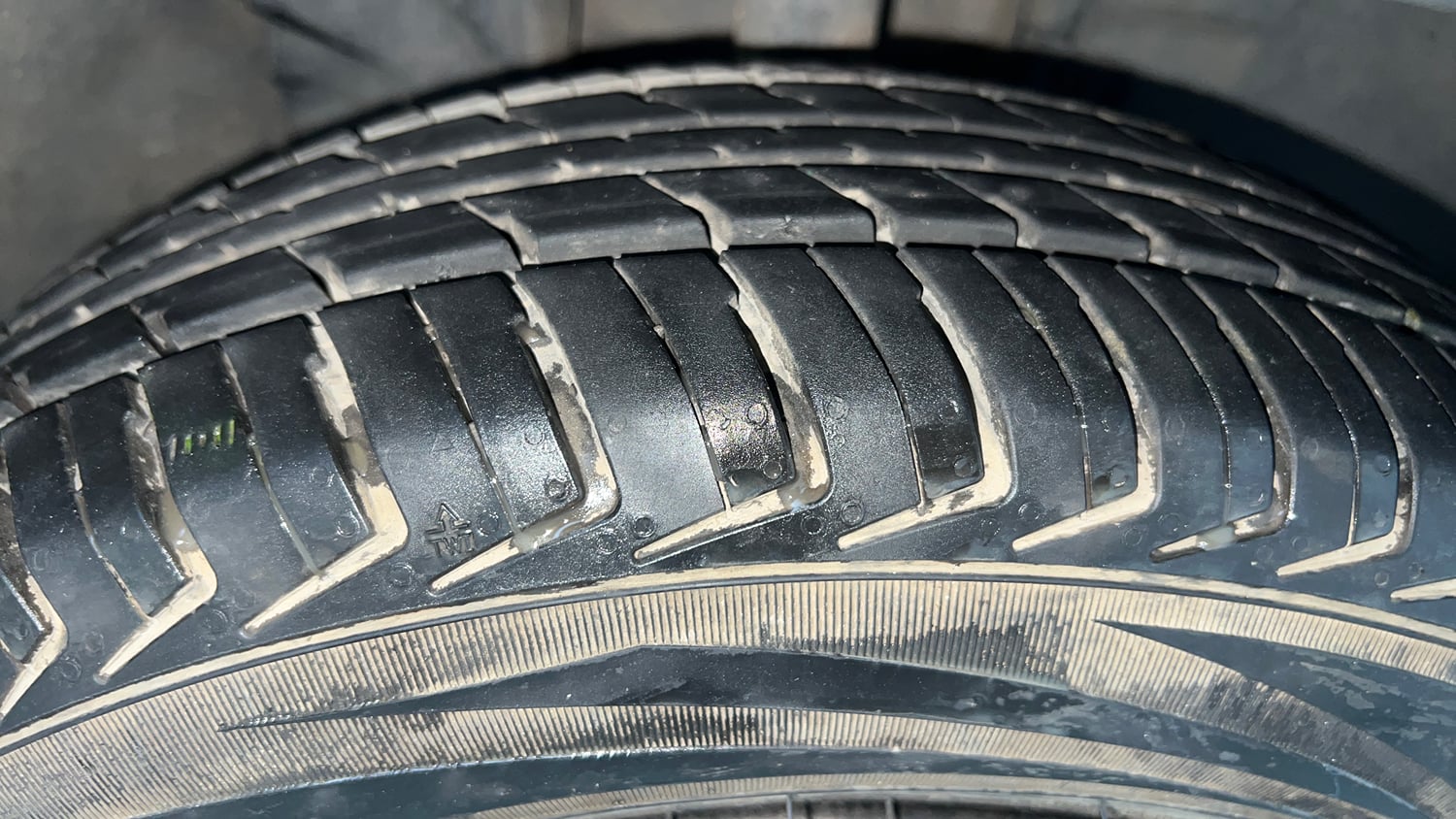 Used 2018 Renault Kwid CLIMBER 1.0 Petrol Manual tyres RIGHT FRONT TYRE TREAD VIEW