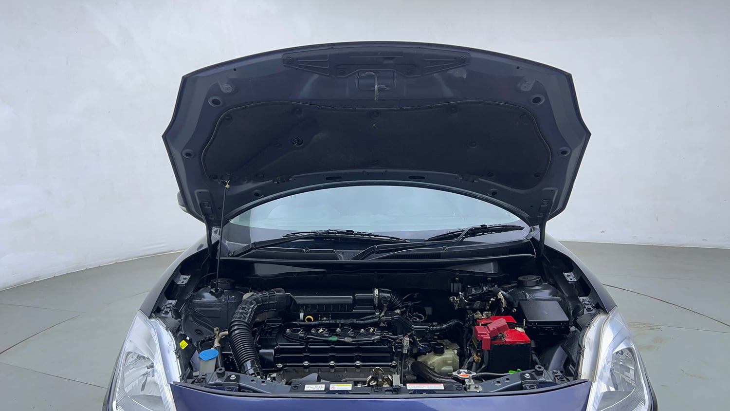 Used 2019 Maruti Suzuki Swift VXi AMT Petrol Automatic engine ENGINE & BONNET OPEN FRONT VIEW