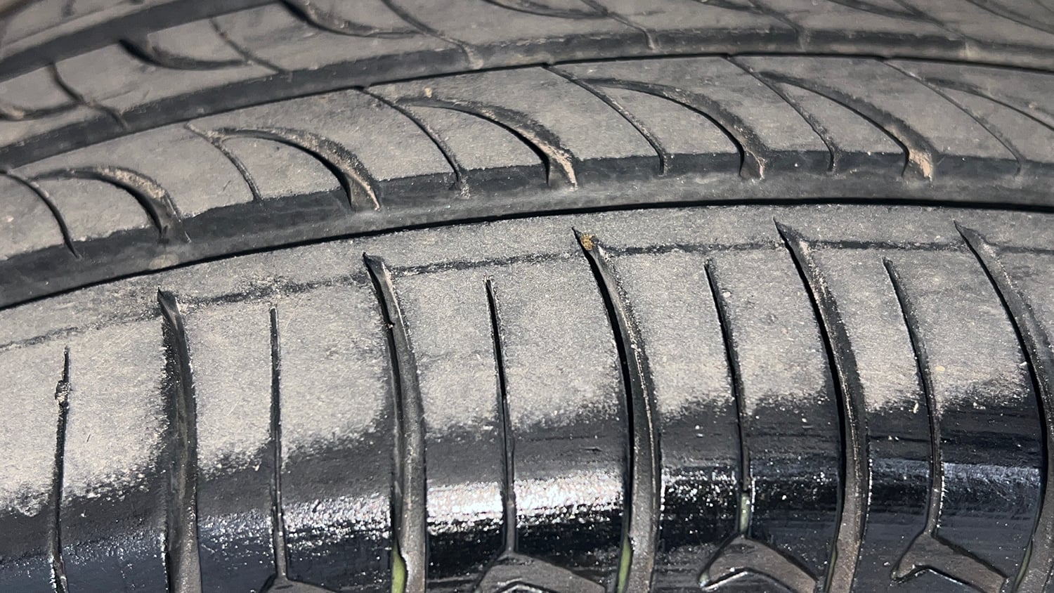 Used 2019 Hyundai Elite i20 Magna Plus 1.2 Petrol Manual tyres LEFT REAR TYRE TREAD VIEW