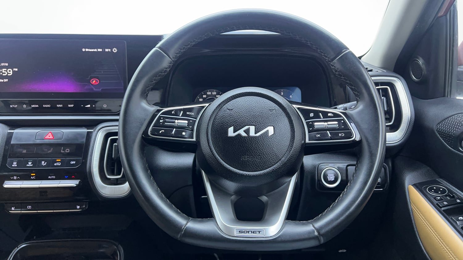 Used 2024 Kia Sonet HTX Plus 1.5 Diesel MT Diesel Manual interior STEERING VIEW