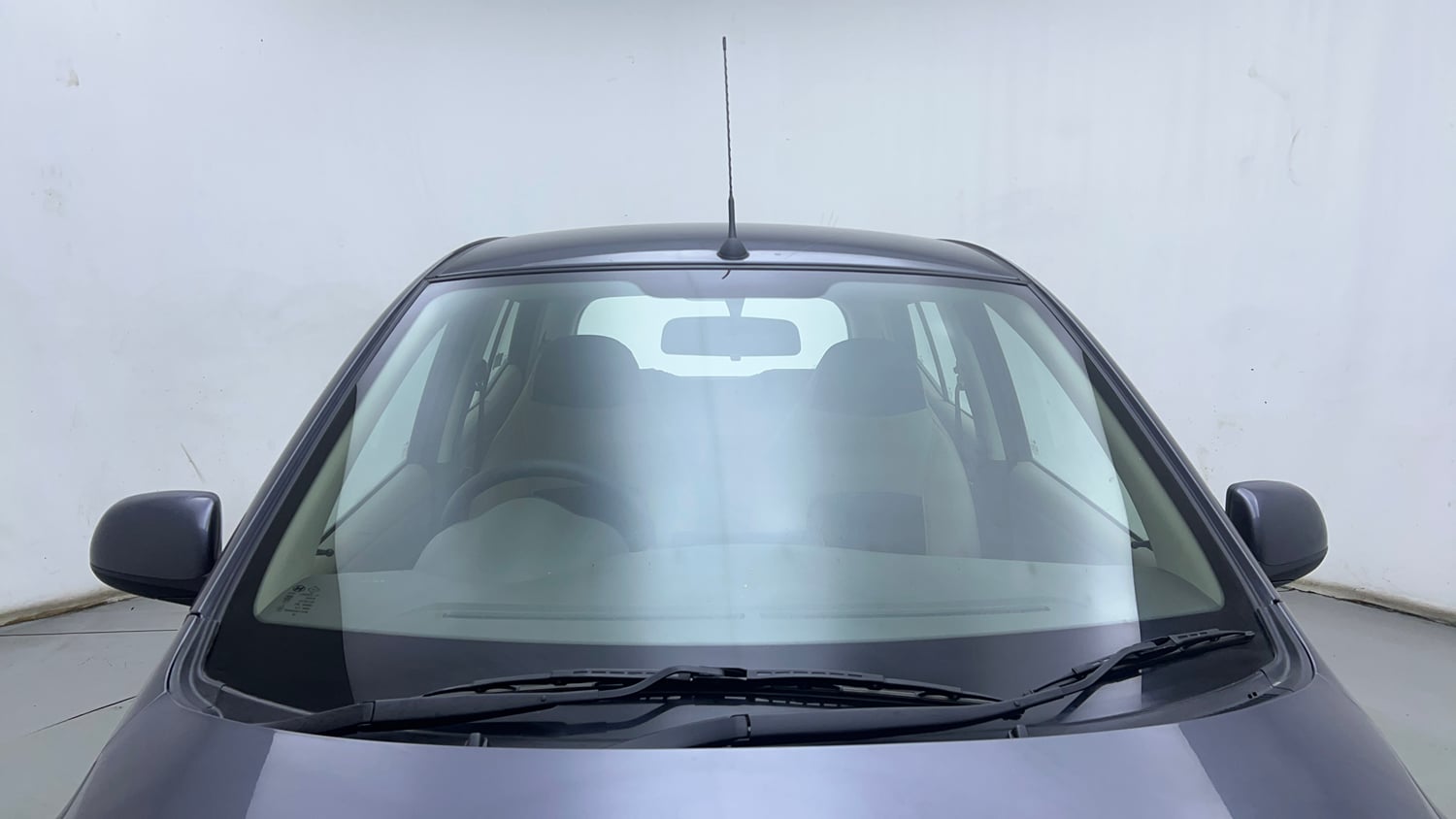 Used 2016 Hyundai i10 Sportz 1.1 iRDE2 Petrol Manual exterior FRONT WINDSHIELD VIEW