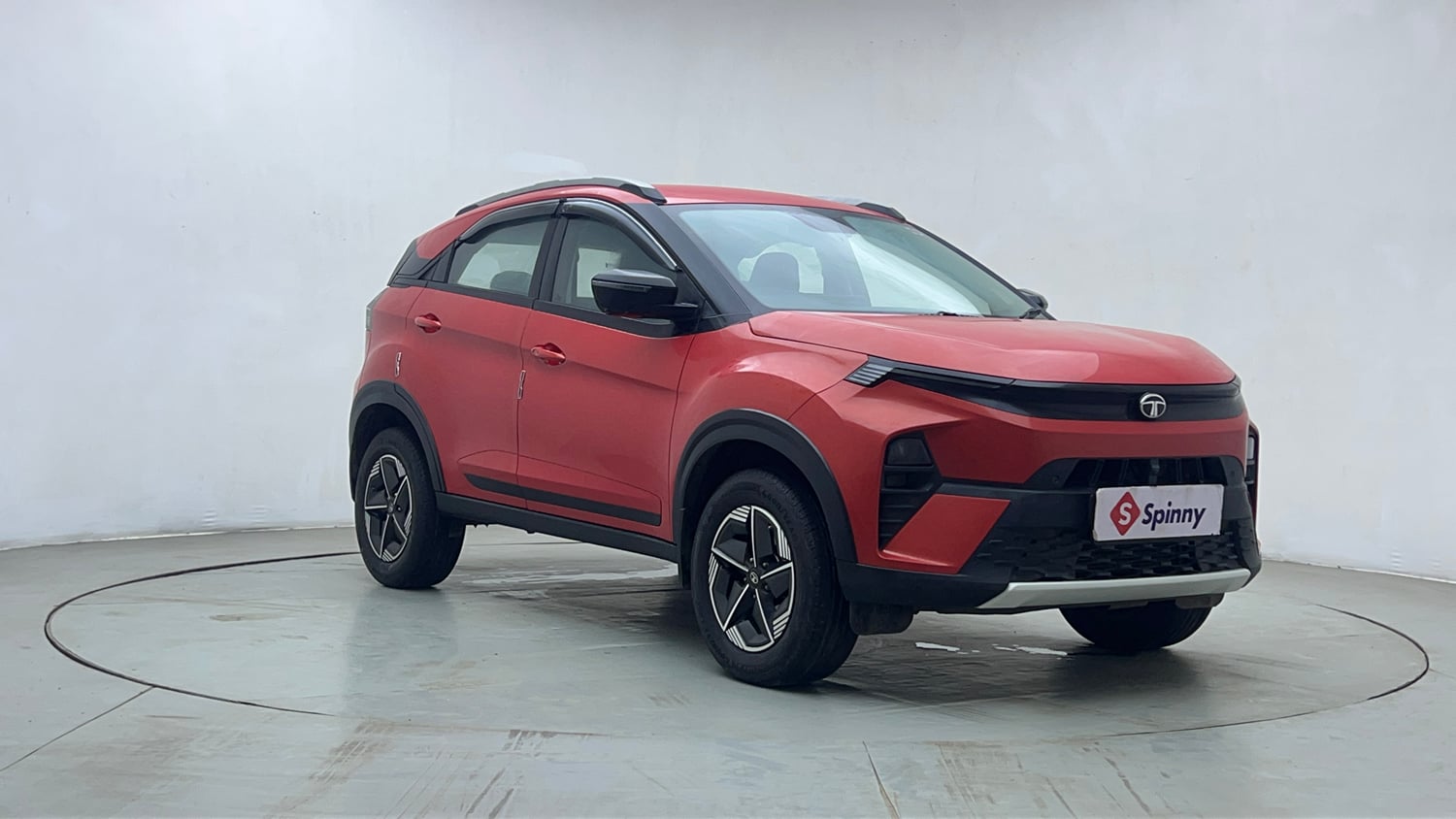 Used 2024 Tata Nexon Creative Plus 1.2 Revotron Petrol 6MT Petrol Manual exterior RIGHT FRONT CORNER VIEW