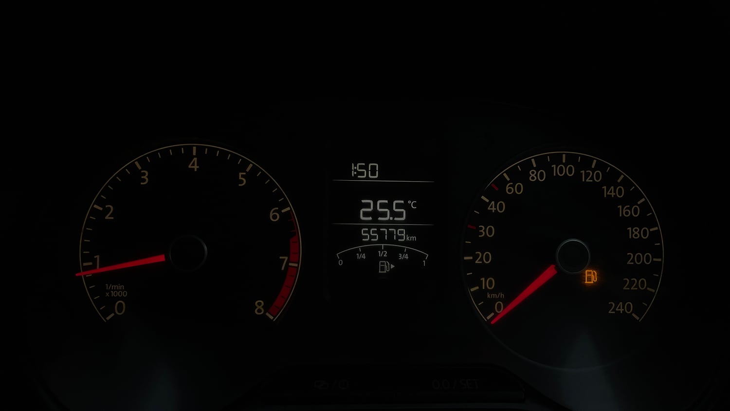 Used 2015 Volkswagen Polo Trendline 1.2L (P) Petrol Manual interior CLUSTERMETER VIEW