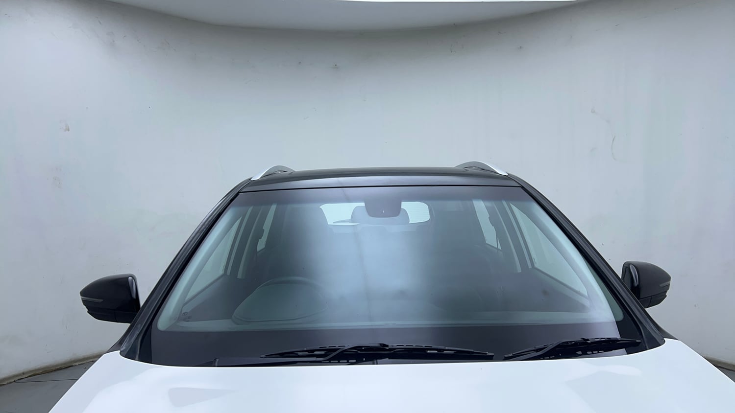 Used 2020 MG Motors Hector Sharp 2.0 Diesel Dual Tone Diesel Manual exterior FRONT WINDSHIELD VIEW