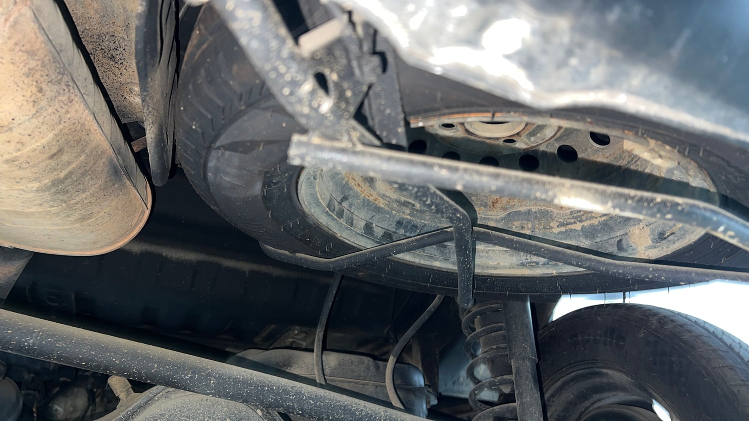 Used 2022 Maruti Suzuki Eeco 5 STR AC (O) Petrol Manual tyres SPARE TYRE VIEW