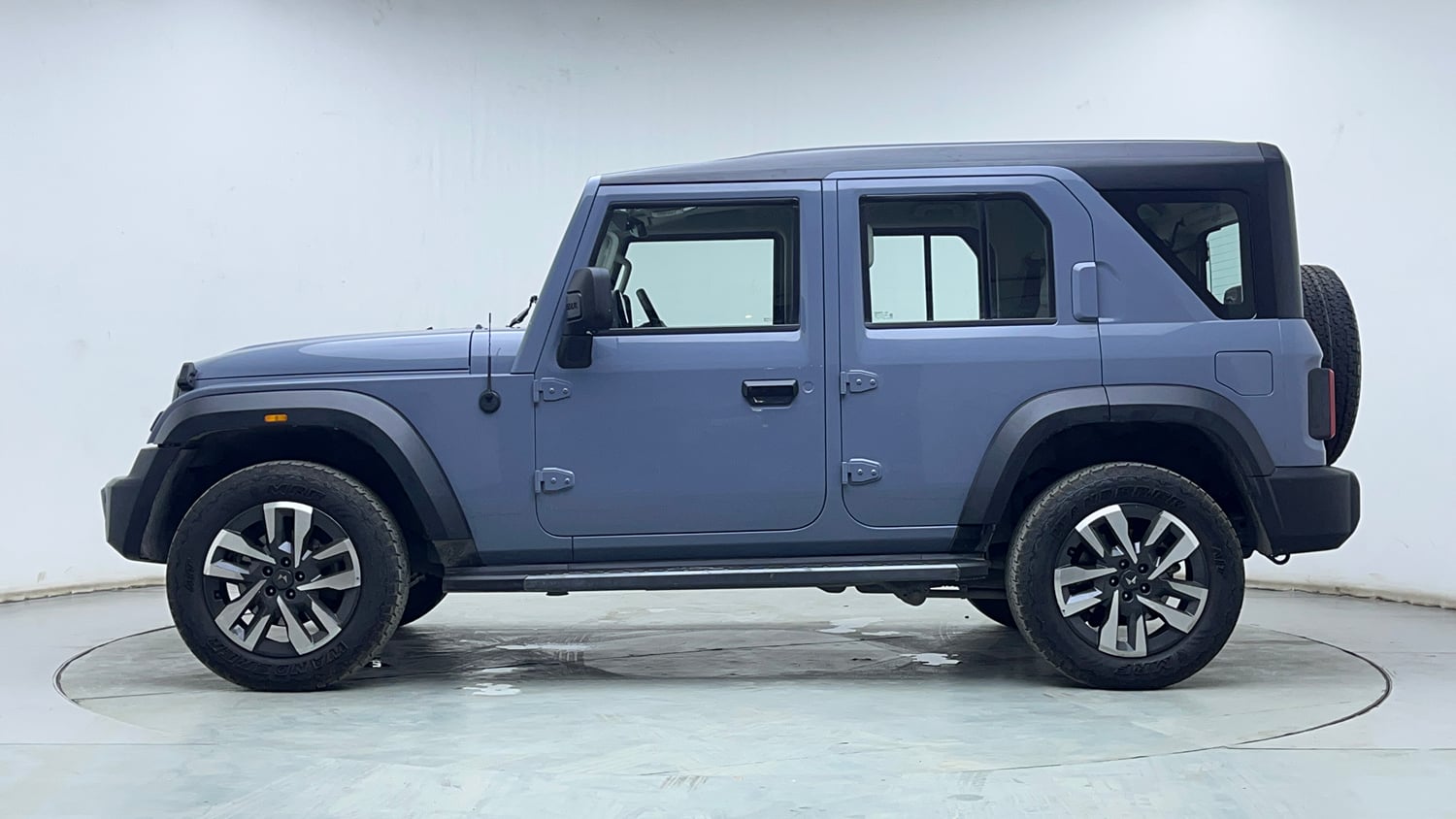 Used 2026 Mahindra Thar Roxx AX7 L Diesel AT 2WD Diesel Automatic exterior LEFT SIDE VIEW
