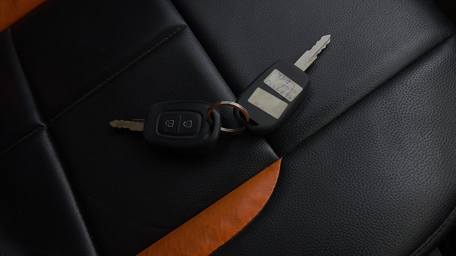 Used 2017 Renault Kwid 1.0 RXL AMT Petrol Automatic extra CAR KEY VIEW