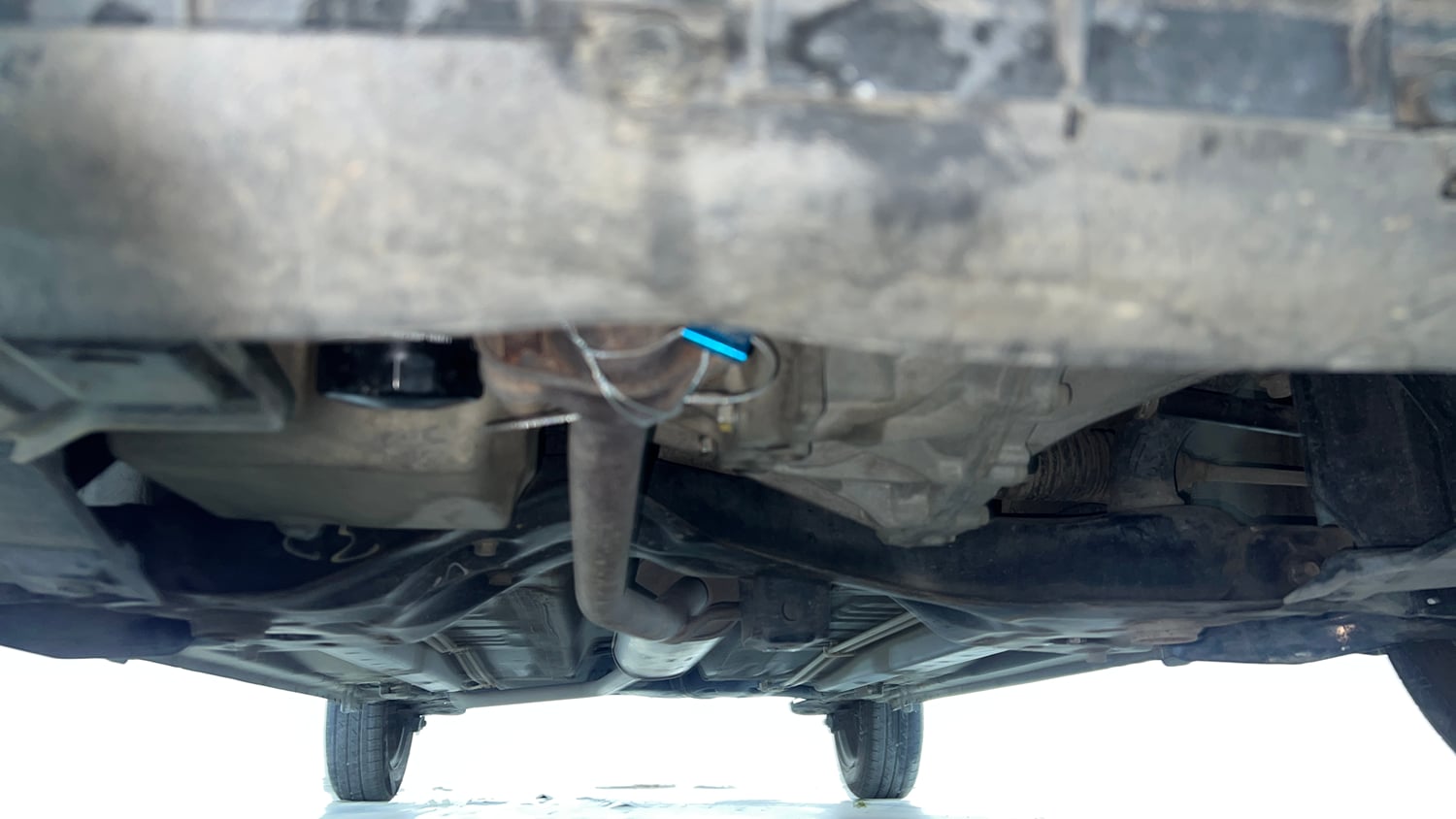 Used 2016 Maruti Suzuki Celerio ZXi AMT Petrol Automatic extra FRONT LEFT UNDERBODY VIEW