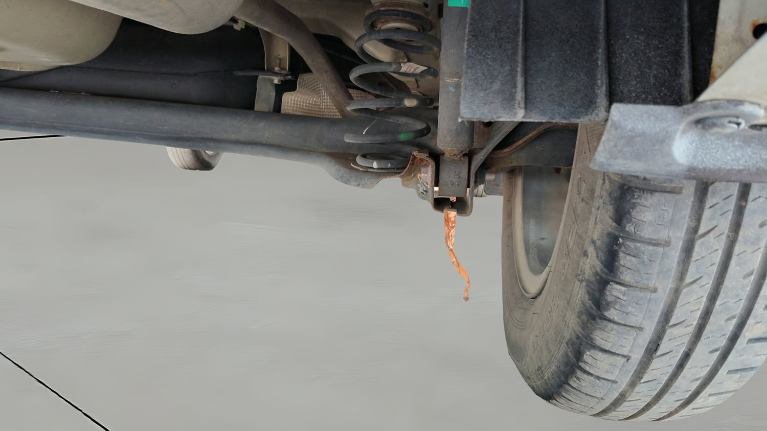 Used 2020 Maruti Suzuki Dzire VXi AMT Petrol Automatic extra REAR RIGHT UNDERBODY VIEW