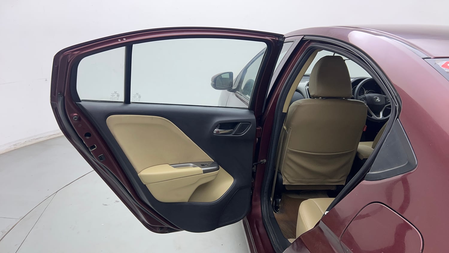 Used 2015 Honda City V Petrol Manual interior LEFT REAR DOOR OPEN VIEW