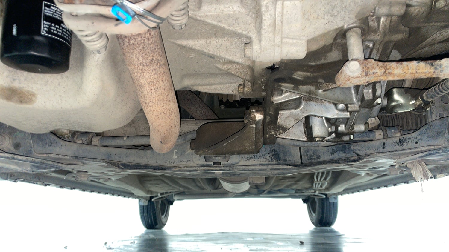 Used 2022 Maruti Suzuki Ignis Delta 1.2 MT Petrol Manual extra FRONT LEFT UNDERBODY VIEW