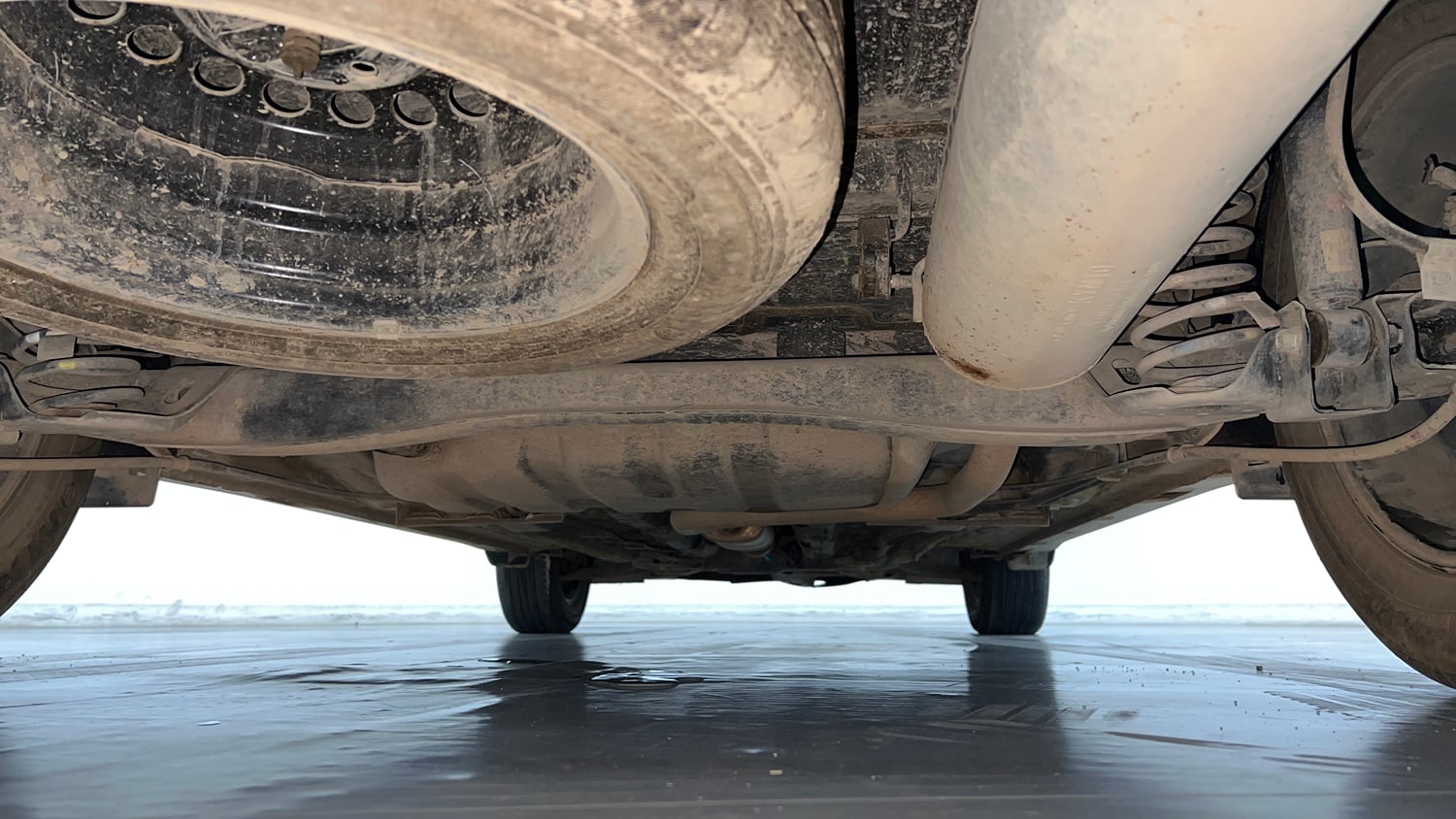 Used 2022 Kia Carens Luxury 1.4 Petrol 7 STR Petrol Manual extra REAR UNDERBODY VIEW (TAKEN FROM REAR)