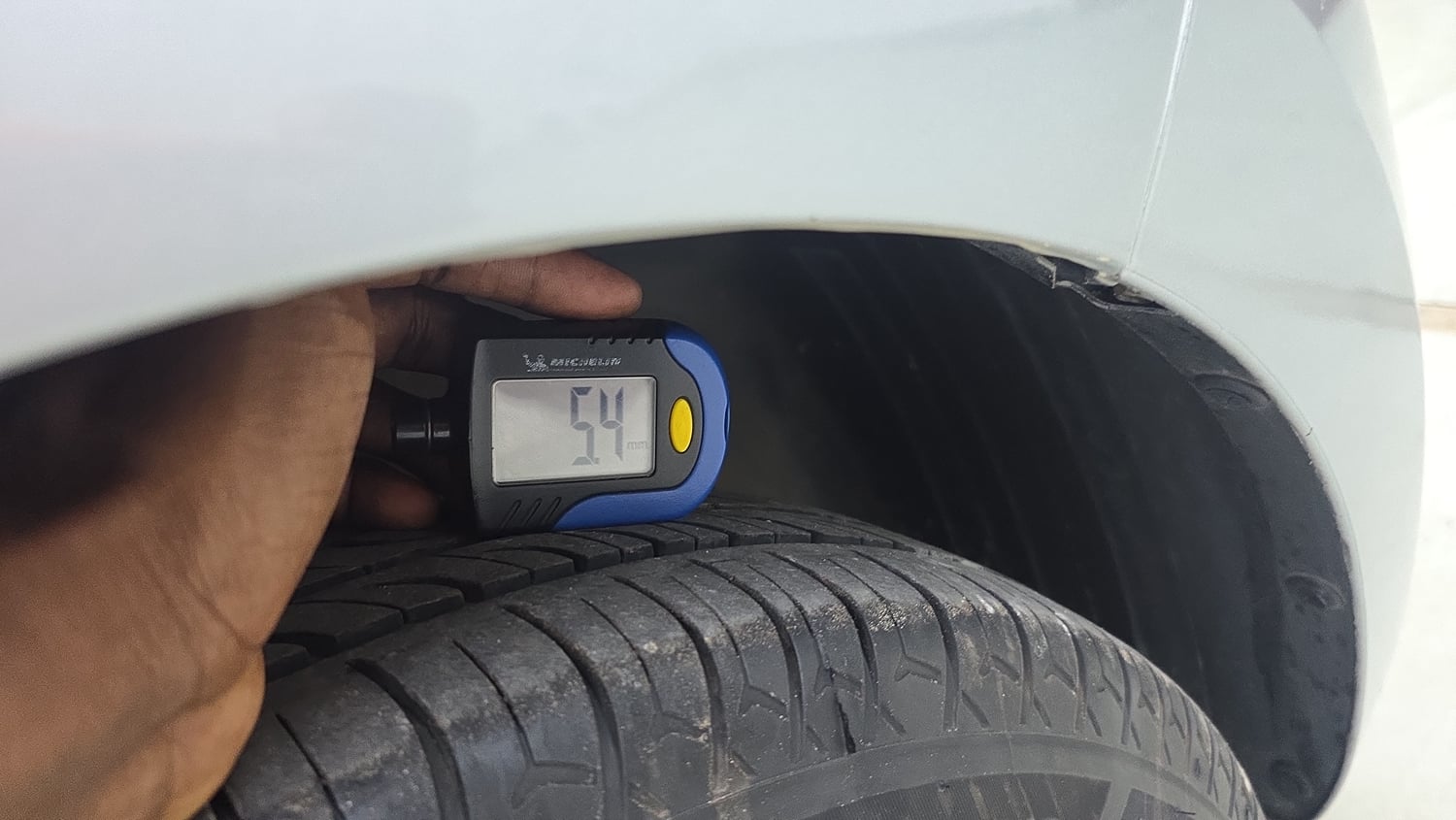 Used 2019 Hyundai Santro Magna Petrol Manual tyres RIGHT FRONT TYRE TREAD VIEW