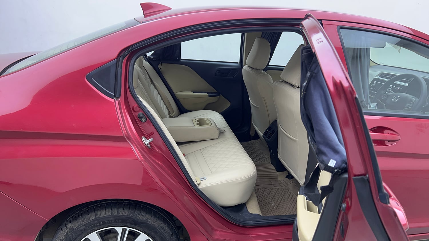 Used 2021 Honda City 4th Generation SV Petrol Petrol Manual interior RIGHT SIDE REAR DOOR CABIN VIEW