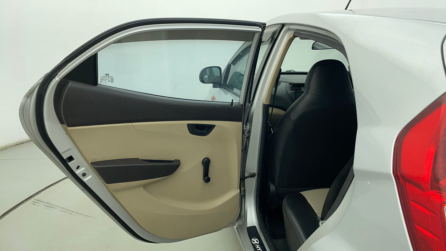 Used 2016 Hyundai Eon Era + Petrol Manual interior LEFT REAR DOOR OPEN VIEW