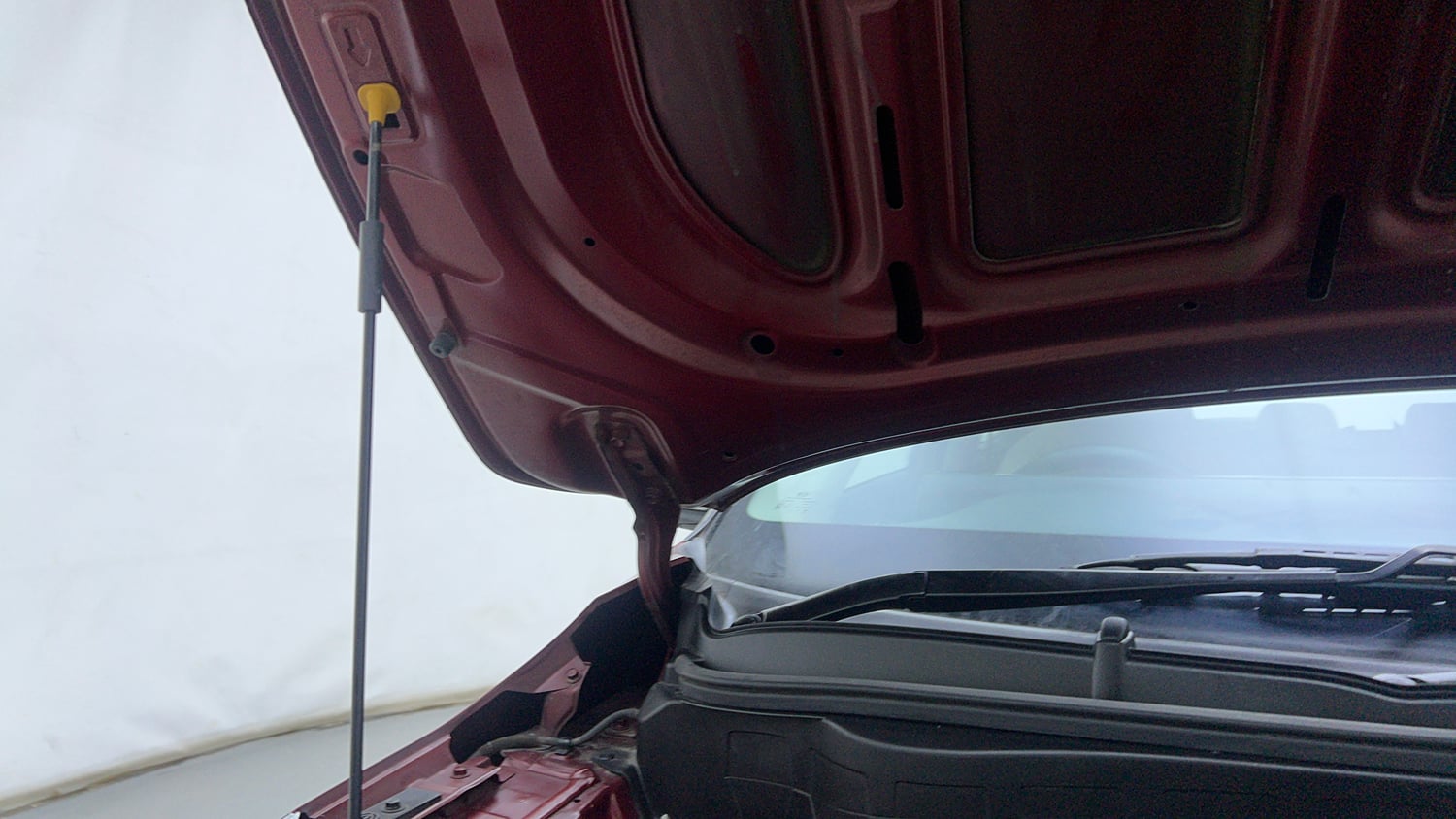 Used 2020 kia Seltos HTX IVT 1.5 Petrol Automatic engine ENGINE RIGHT SIDE HINGE & APRON VIEW