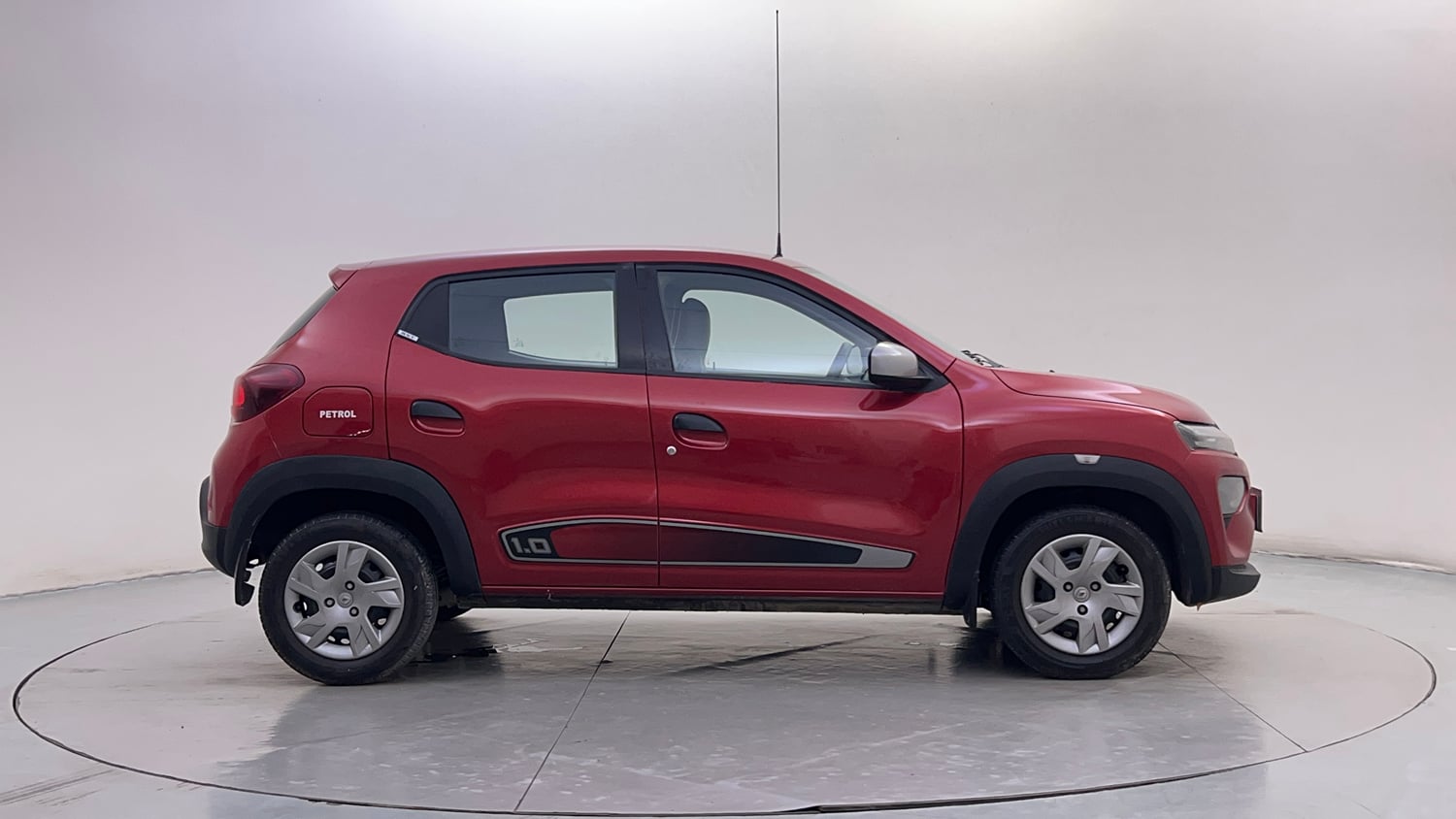 Used 2021 Renault Kwid RXT 1.0 AMT (O) Petrol Automatic exterior RIGHT SIDE VIEW