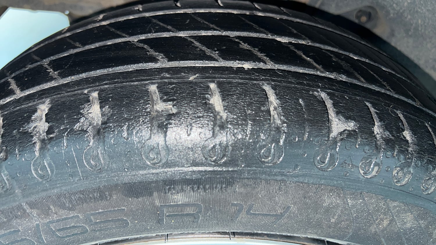 Used 2024 Tata Tiago EV XT Medium Range Electric Automatic tyres RIGHT REAR TYRE TREAD VIEW
