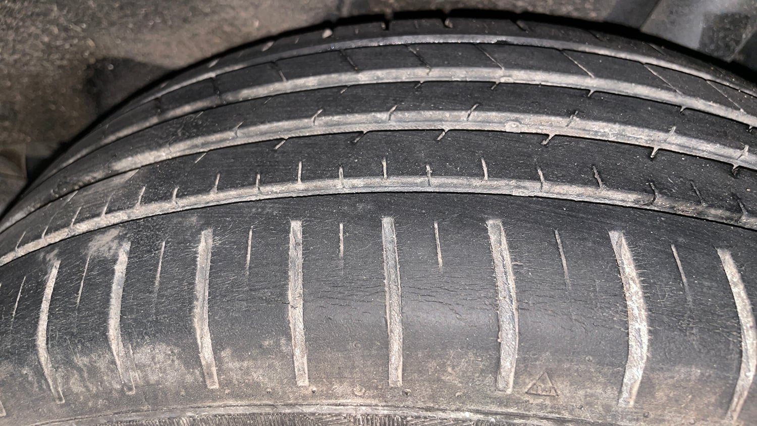 Used 2021 Maruti Suzuki Baleno Zeta Automatic Petrol Automatic tyres LEFT REAR TYRE TREAD VIEW