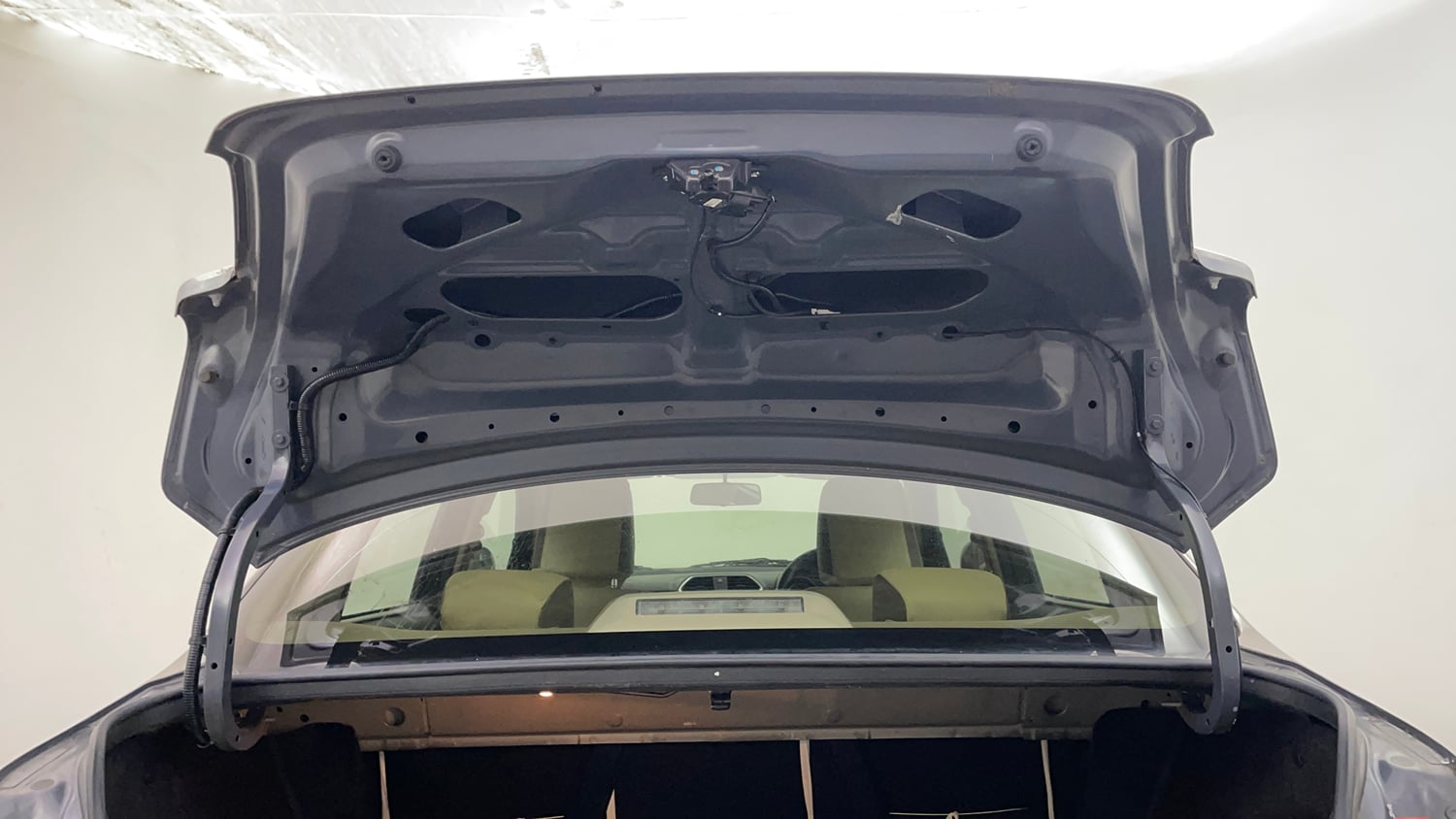 Used 2019 Maruti Suzuki Dzire VXi Petrol Manual interior DICKY DOOR OPEN VIEW