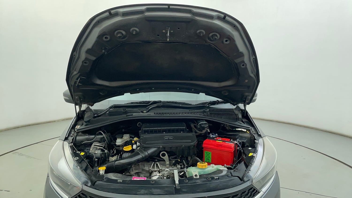 Used 2021 Tata Tiago XZ Petrol Manual engine ENGINE & BONNET OPEN FRONT VIEW