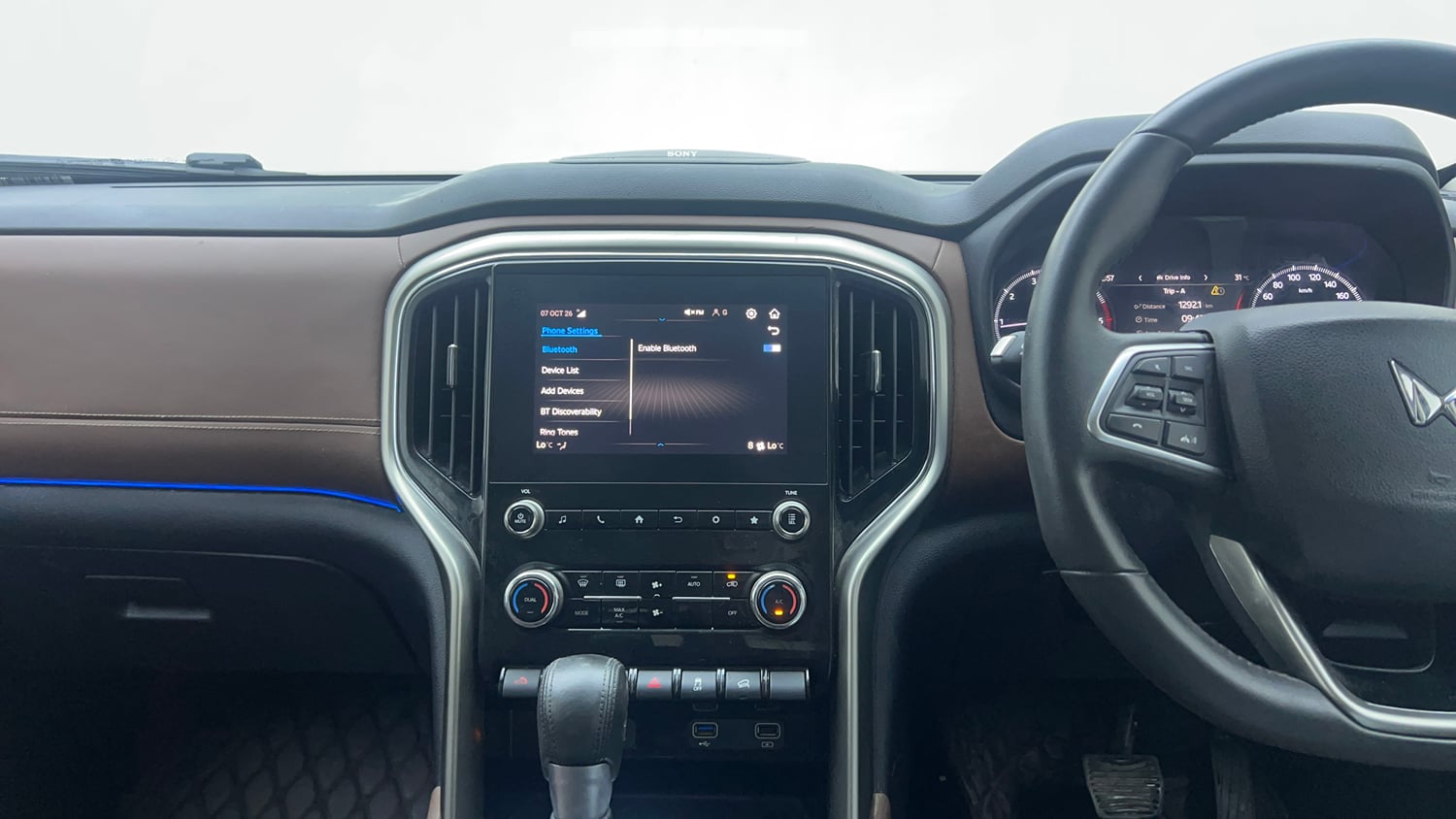 Used 2022 Mahindra Scorpio N Z8 L Petrol AT 7 STR Petrol Automatic interior MUSIC SYSTEM & AC CONTROL VIEW