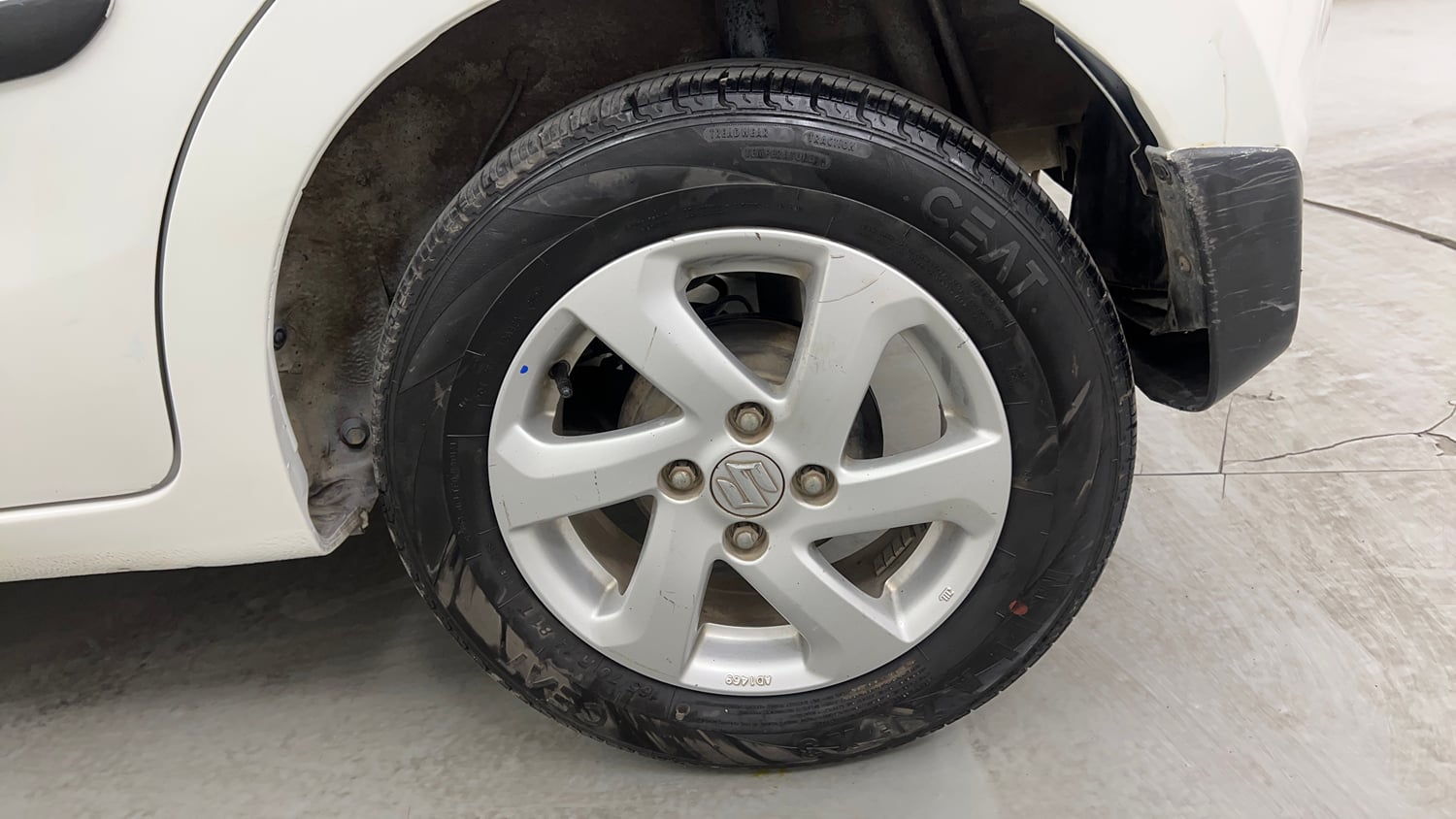 Used 2017 Maruti Suzuki Celerio ZXi Opt Petrol Manual tyres LEFT REAR TYRE RIM VIEW