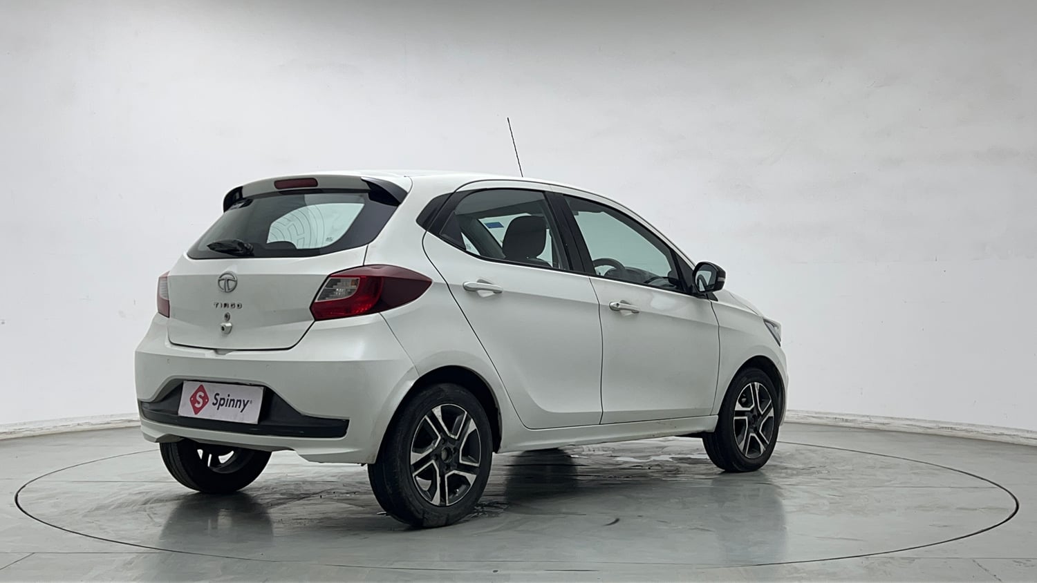 Used 2020 Tata Tiago XZA Plus Petrol Automatic exterior RIGHT REAR CORNER VIEW