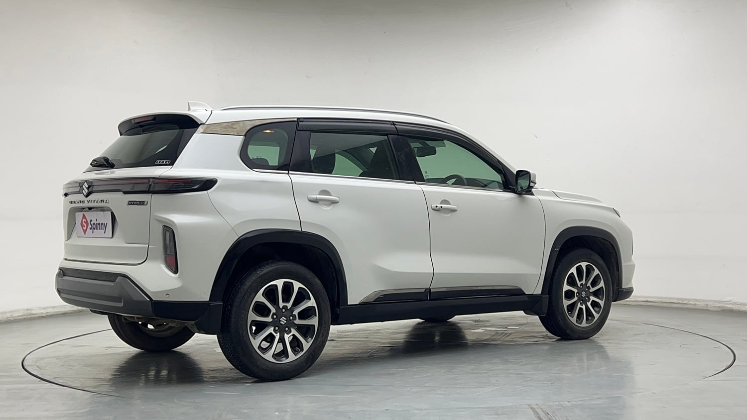 Used 2023 Maruti Suzuki Grand Vitara Alpha Plus Intelligent Hybrid eCVT Hybrid Automatic exterior RIGHT REAR CORNER VIEW
