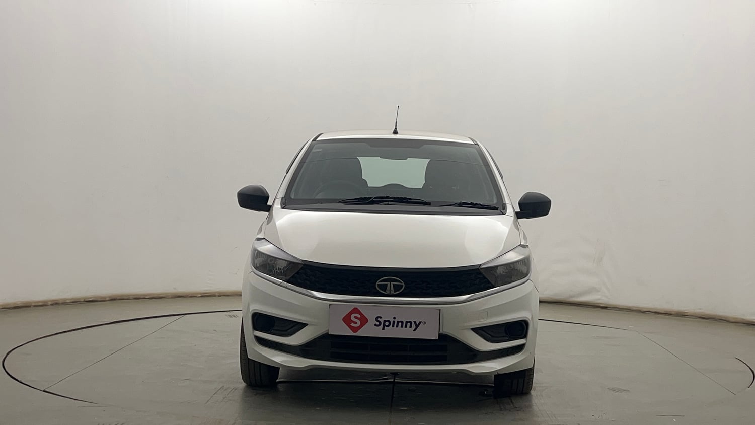 Used 2021 Tata Tiago XE Petrol Manual exterior FRONT VIEW