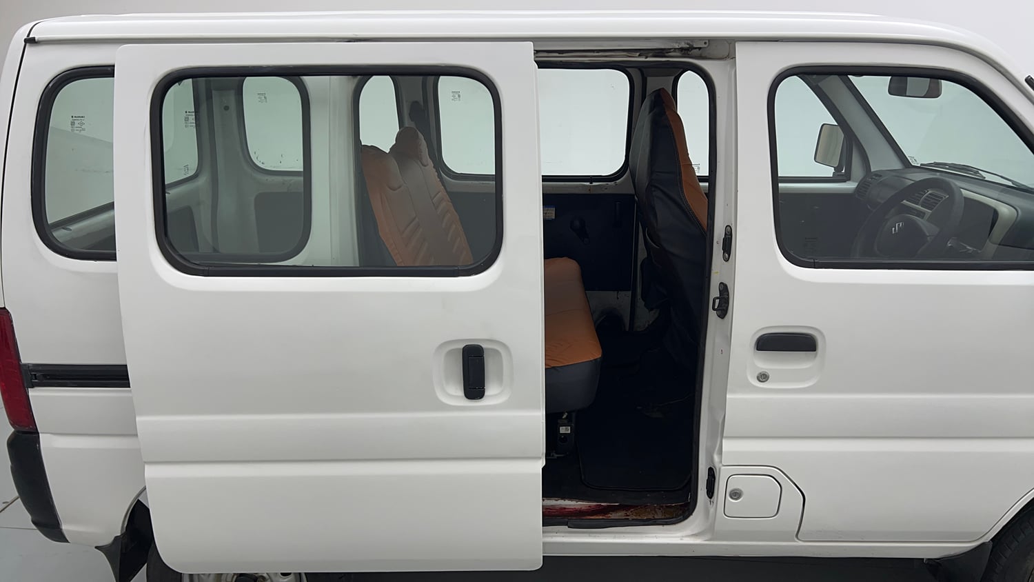 Used 2022 Maruti Suzuki Eeco 5 STR AC (O) Petrol Manual interior RIGHT REAR DOOR OPEN VIEW