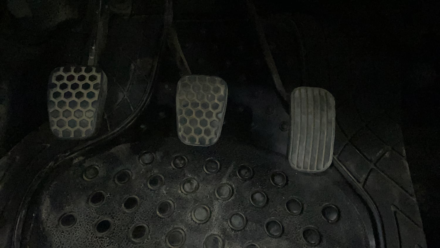 Used 2024 Tata Tiago XT Rhythm iCNG Cng Manual interior PEDALS VIEW