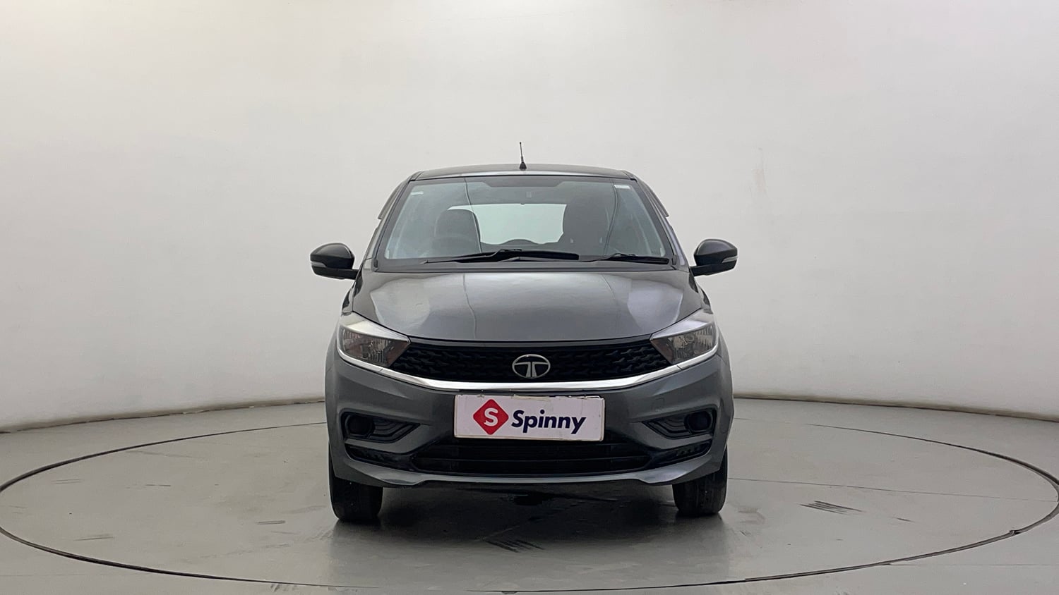 Used 2024 Tata Tiago XT Rhythm iCNG Cng Manual exterior FRONT VIEW